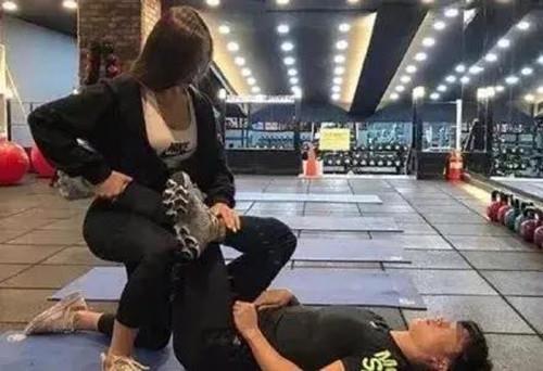 健身房的女教练到底有多野4