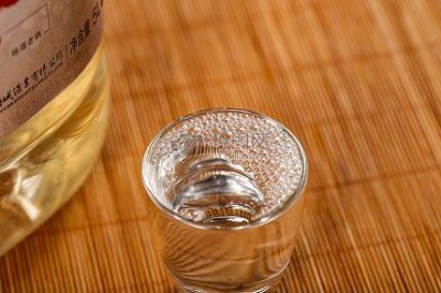 ​汾酒集团帝王黄升级版，汾酒帝王黄53度怎么样