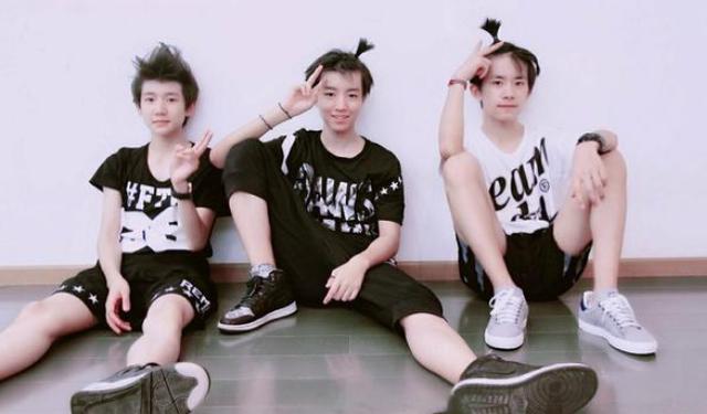 易烊千玺考编再惹争议（未受考编风波影响）(1)