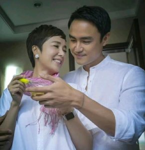 ​转角之恋好看吗？(开播差评一片，这么烂是谁的锅？)