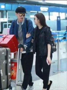 ​陈晓与陈妍希：八年婚姻谜团背后的爱情与离婚传闻揭秘