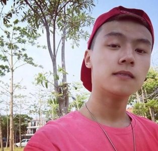 ​《变形计》14年，与爷爷相依为命的丫头去世，富二代做法暖人心