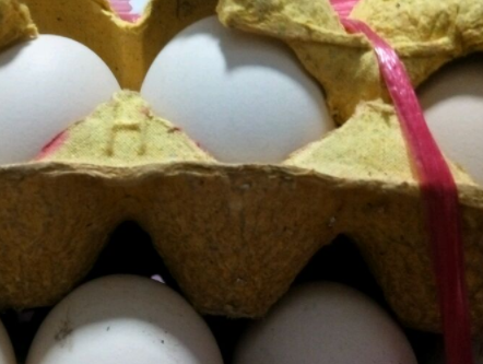 七天快速腌鸭蛋出油,快速腌鸭蛋出油最好的方法视频图2