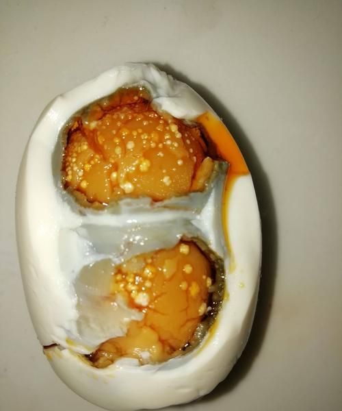 快速腌鸭蛋出油最好的方法视频