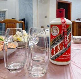 ​别被骗了，茅台跟茅台镇酒不是一种酒，区别太大，弄懂再喝也不迟