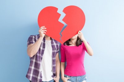 ​女人离婚后，走过4段心理路程，好日子就已经在和她招手了