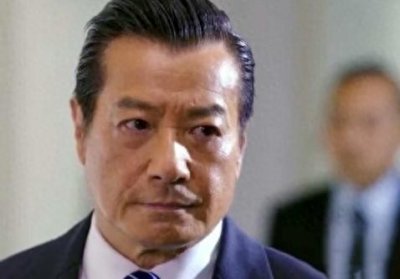 ​71岁老戏骨石修，荧幕CP不断，生活中却和初恋妻子恩爱多年