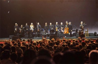 ​跨界有惊喜，名团再回归！在城市草坪上，尽享上海夏季音乐节的悠悠夏日