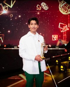 ​香港实力创作歌手林奕匡：经历“高山低谷”，能否“有人共鸣”？