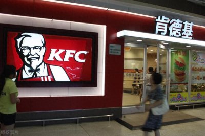 ​肯德基 VS 麦当劳：谁才是大陆快餐市场的 “顶流”？