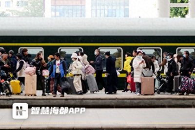 ​春运首日火车票明日开售，1月14日可抢除夕票！