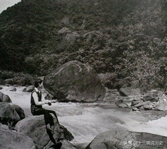 赵一荻私房照：陪伴张学良达72年，晚年有个遗憾，图7是两人儿子