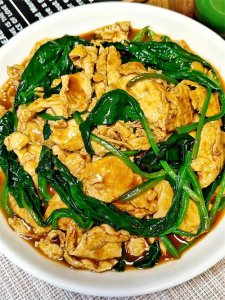 ​春季常吃家常菜，菠菜炒鸡蛋保姆级别详细做法