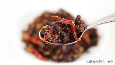 ​牛肉的巅峰吃法！自制干煸牛肉丝，麻辣干香越嚼越带劲，巨好吃