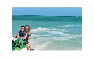 ​南非一女子逛超市没戴口罩被赶