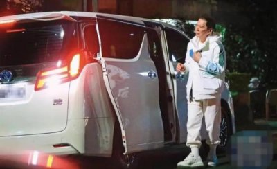 ​郭碧婷素颜现身无人识（郭碧婷产后素颜现身）