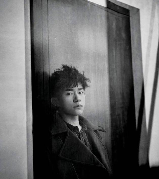 王源所有杂志封面（王源杂志封面别出心裁）(4)