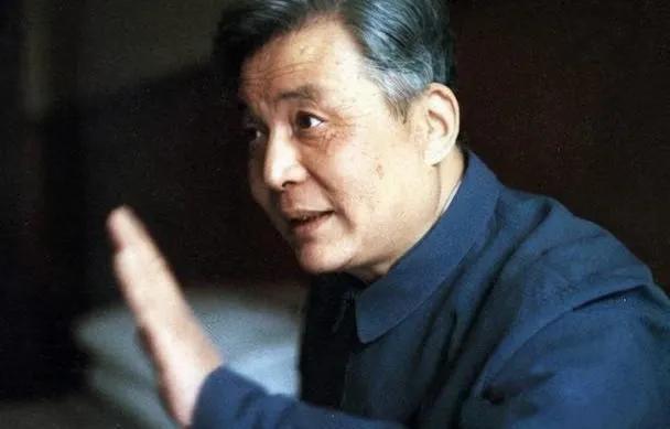 邓稼先的简介和事迹(邓稼先的个人资料及简介)-