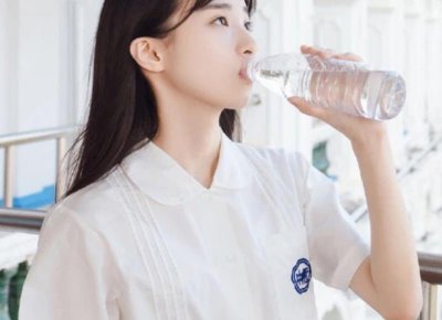 ​远嫁后想带孩子回趟娘家，婆婆却生气，“浪费车票，没事别回去”