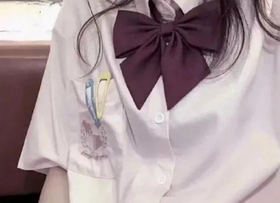 ​苏亚雷斯咬人（苏亚雷斯世界杯惊天一咬）