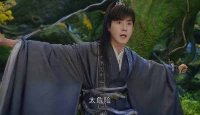 ​《沉香如屑》真香，成毅曾为杨紫宣传《香蜜》，两人低谷互相鼓励