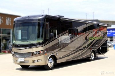 ​超豪华的大巴房车，配置看花眼空间堪比住房，据说买家都是大人物