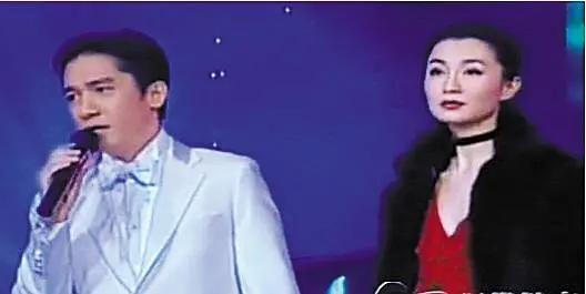 李玟跳舞惊艳全场（最经典的2001年春晚）(5)