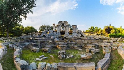 ​圆明园：历史的辉煌与沧桑