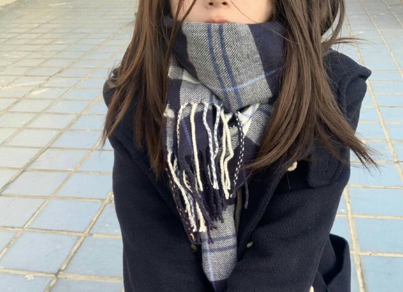 28岁单身女孩情人节崩溃大哭：爱情没那么重要，没人爱自己爱自己