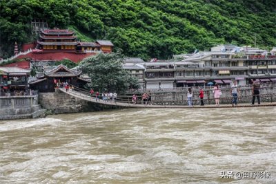 因一场战役闻名 由13根铁索建成的泸定桥已有300余年历史