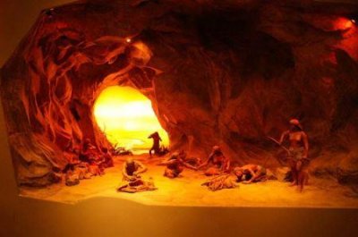 ​明明是出于对立的状态，为什么楚霸王项羽死后汉高祖刘邦会为他哭祭